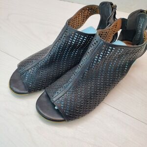 Tamaris Black Leather Perforated Peep Toe Ankle Booties Heels Women Size 39